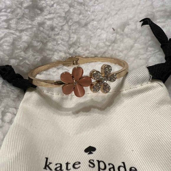 Kate Spade Flower cuff bracelet - Picture 3 of 3